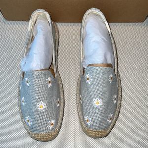 Soludos Daisies Embroidered Espadrilles